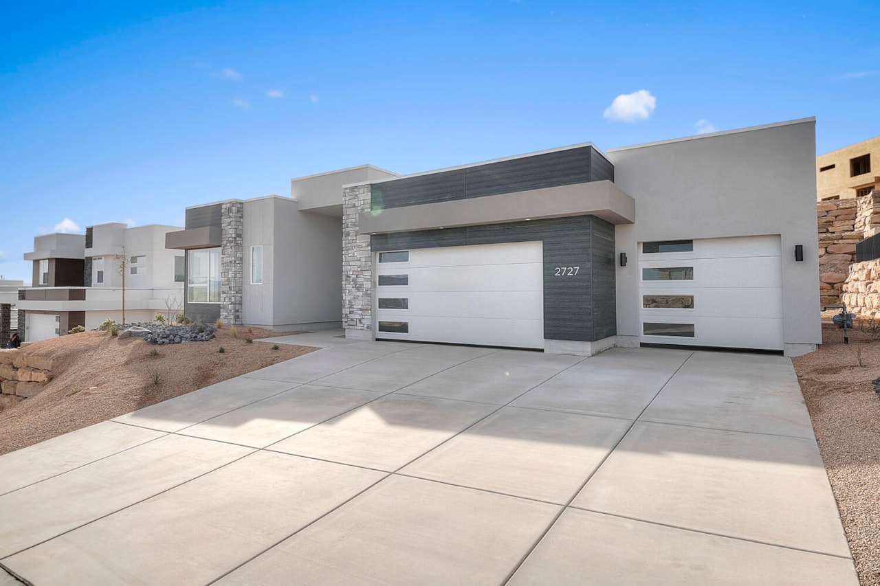 2727 W Lugano Way #Lot 64 St George, UT 84770 home for sale, MLS#25-264294 - Erika Rogers Photo 3