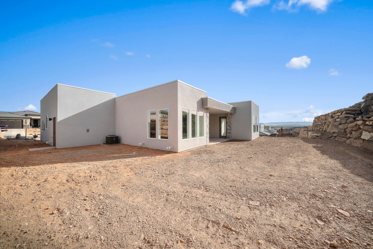 2727 W Lugano Way #Lot 64 St George, UT 84770 home for sale, MLS#25-264294 - Erika Rogers Photo 38