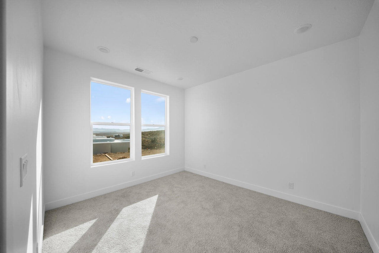 2745 W Lugano Way #Lot 66 St George, UT 84770 home for sale, MLS#25-266755 - Erika Rogers Photo 10