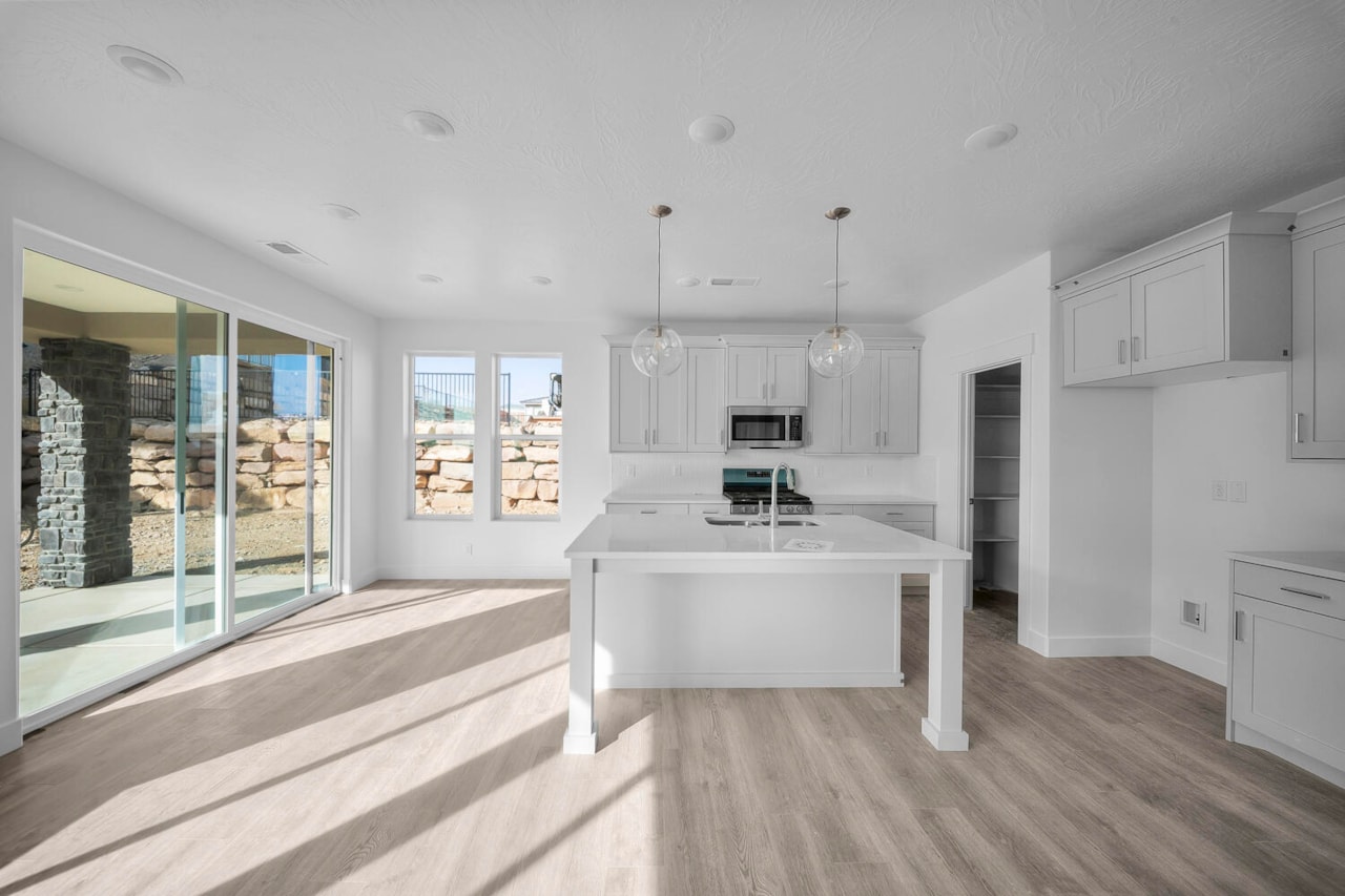 2745 W Lugano Way #Lot 66 St George, UT 84770 home for sale, MLS#25-266755 - Erika Rogers Photo 13