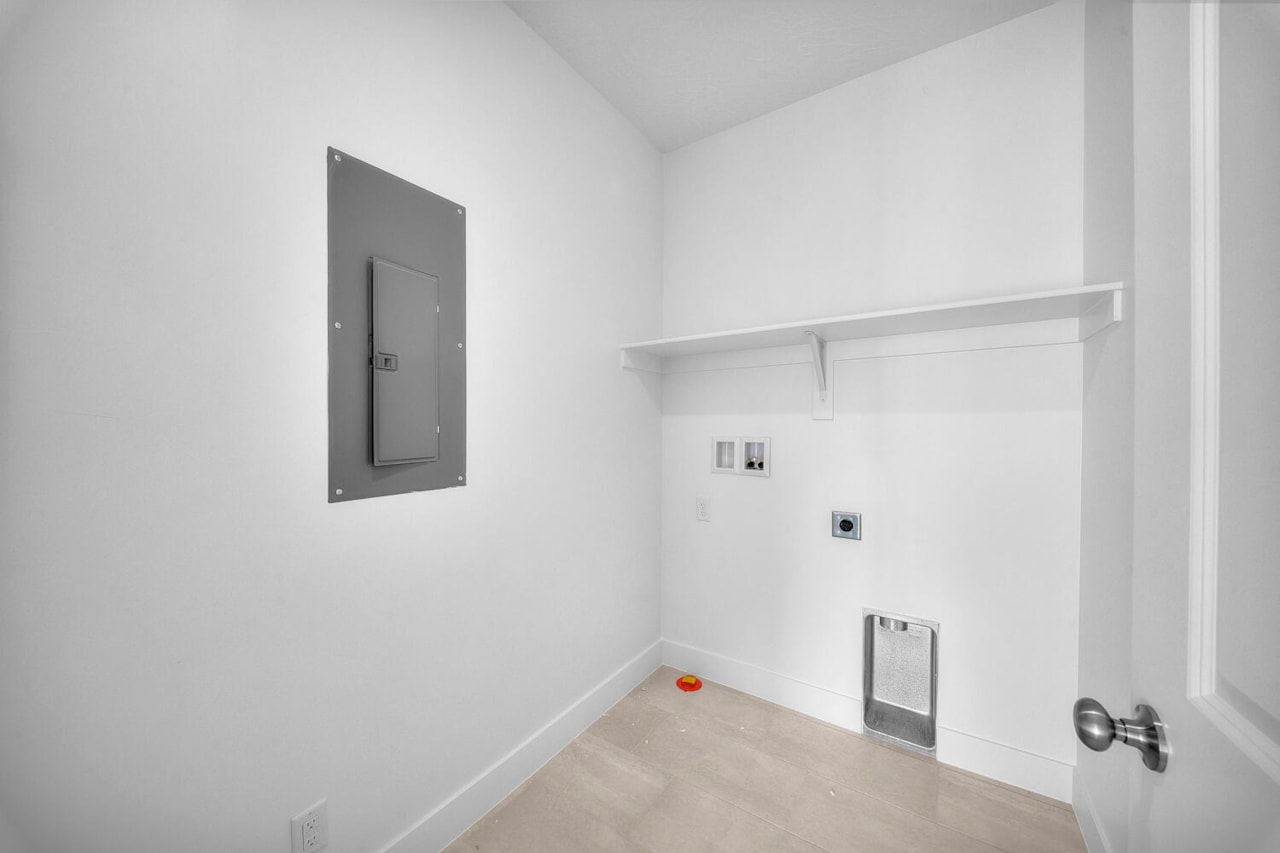 2745 W Lugano Way #Lot 66 St George, UT 84770 home for sale, MLS#25-266755 - Erika Rogers Photo 15