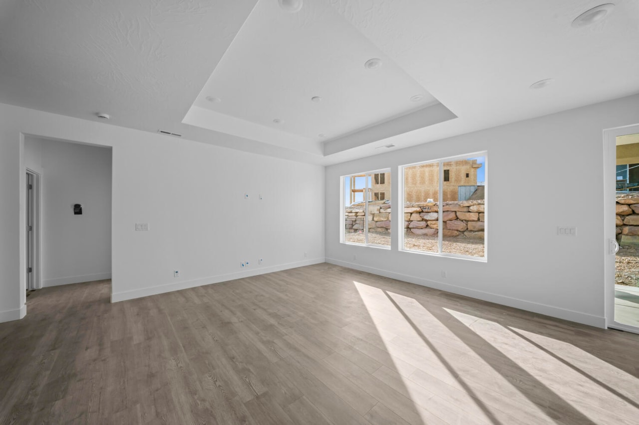 2745 W Lugano Way #Lot 66 St George, UT 84770 home for sale, MLS#25-266755 - Erika Rogers Photo 17