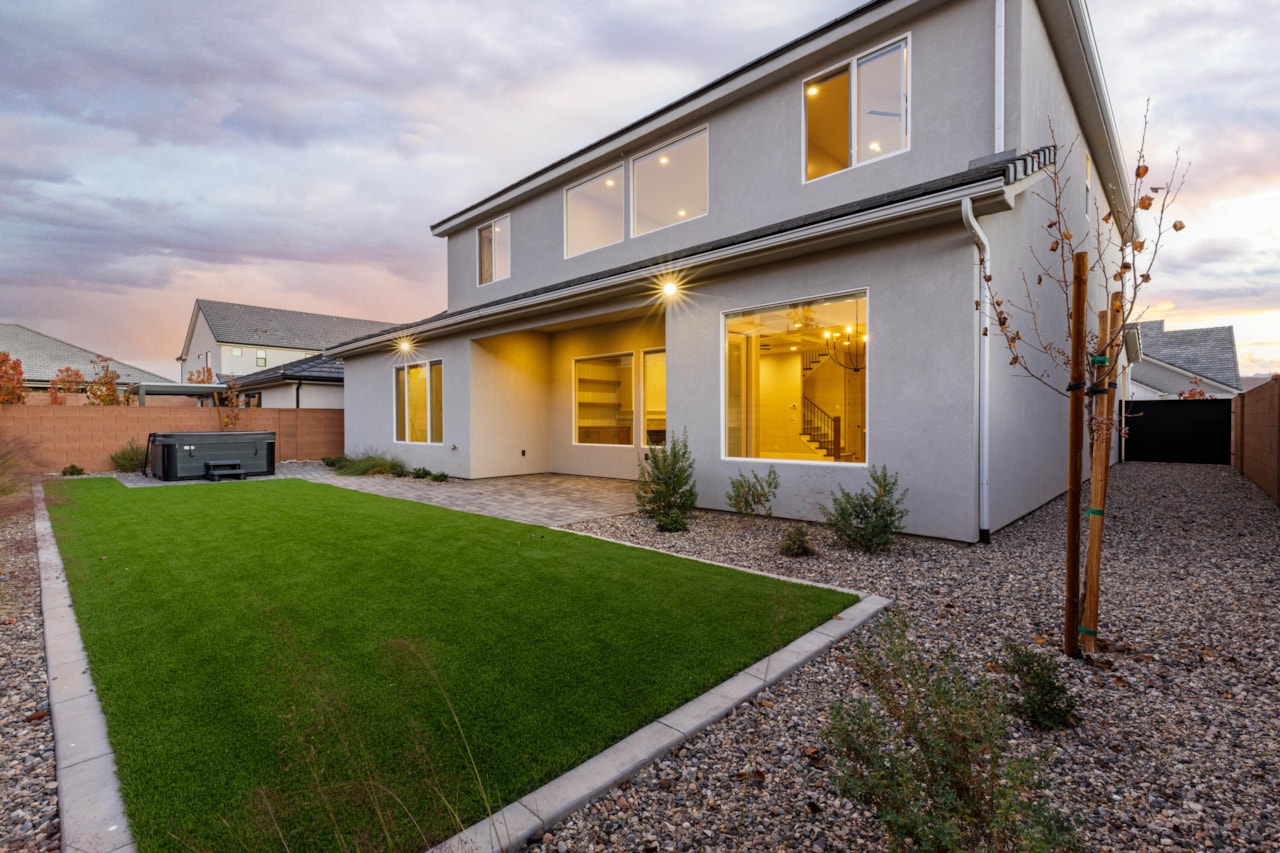 2847 E Freshet DR Washington, UT 84780 home for sale, MLS#25-267446 - Erika Rogers Photo 3