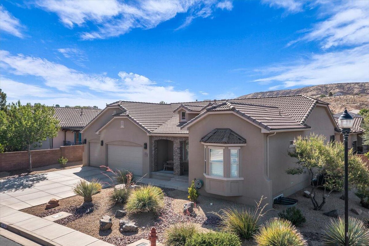 330 E Calgary St George, UT 84790 home for sale, MLS#25-264401 - Erika Rogers Photo 7