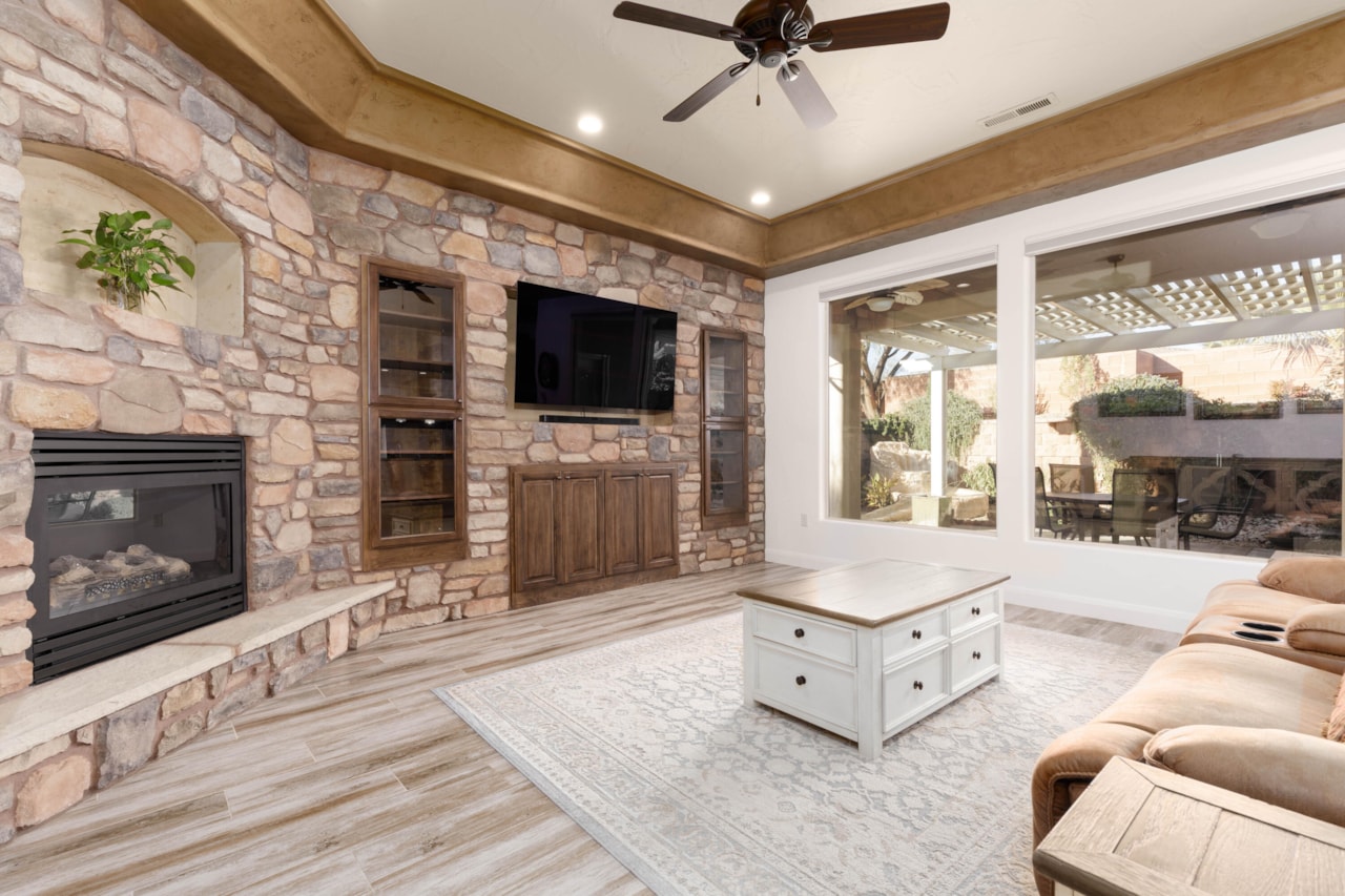 1537 N Blacklion RD Washington, UT 84780 home for sale, MLS#25-267687 - Erika Rogers Photo 9