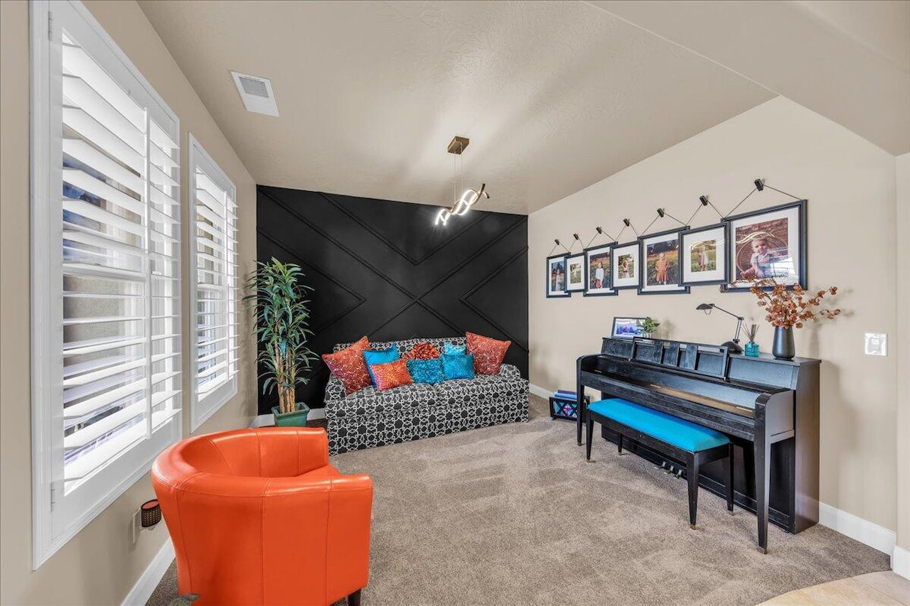 330 E Calgary St George, UT 84790 home for sale, MLS#25-264401 - Erika Rogers Photo 17