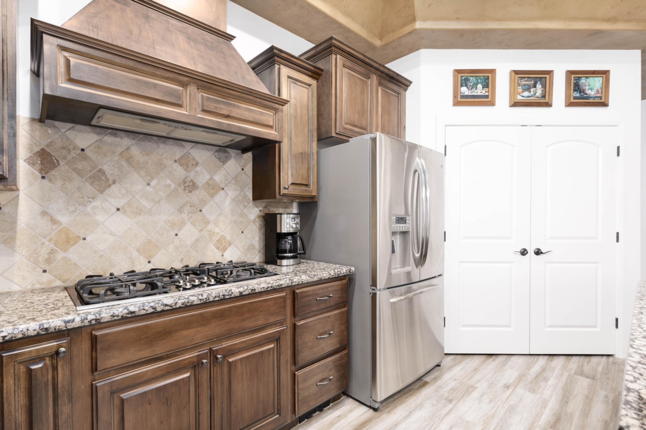 1537 N Blacklion RD Washington, UT 84780 home for sale, MLS#25-267687 - Erika Rogers Photo 15