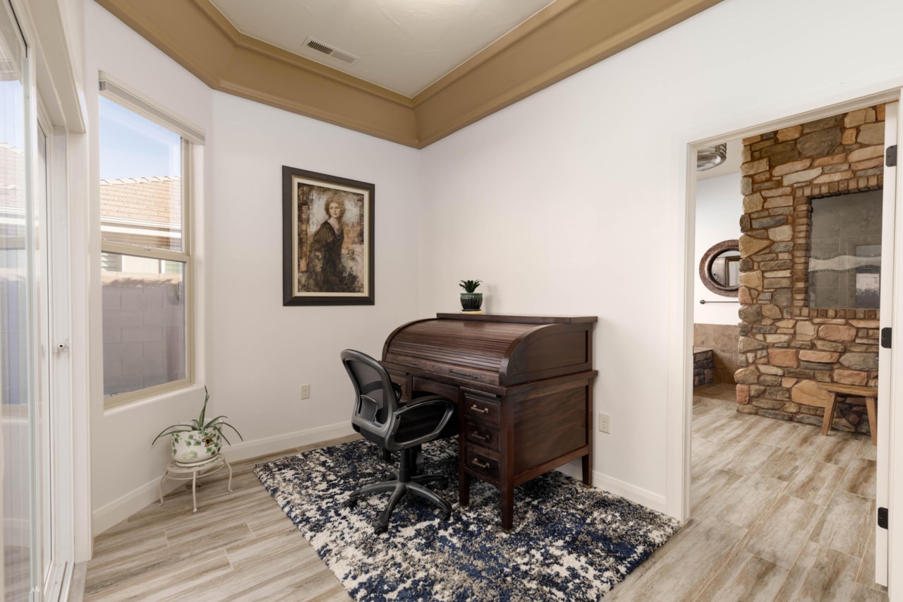 1537 N Blacklion RD Washington, UT 84780 home for sale, MLS#25-267687 - Erika Rogers Photo 18