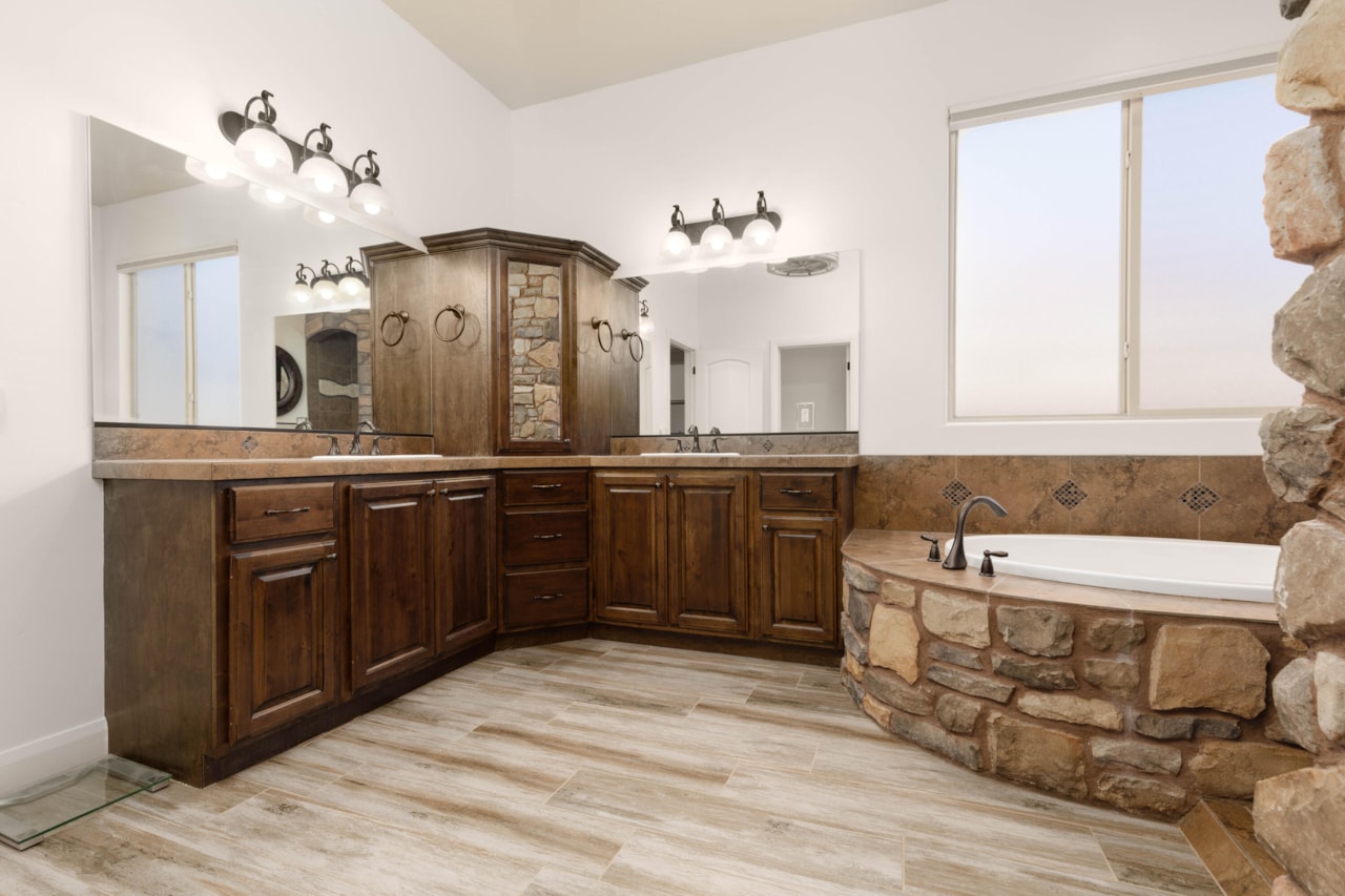 1537 N Blacklion RD Washington, UT 84780 home for sale, MLS#25-267687 - Erika Rogers Photo 20