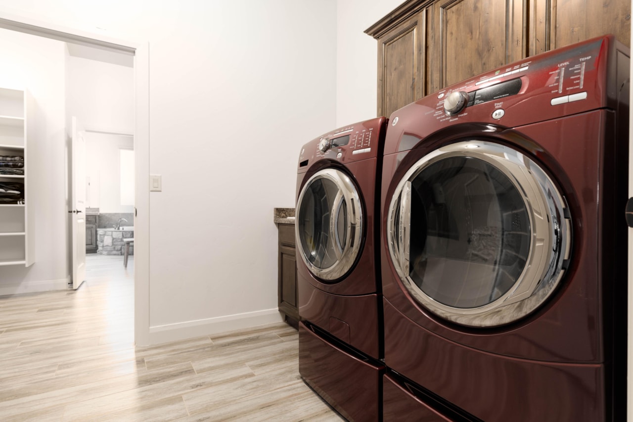 1537 N Blacklion RD Washington, UT 84780 home for sale, MLS#25-267687 - Erika Rogers Photo 24