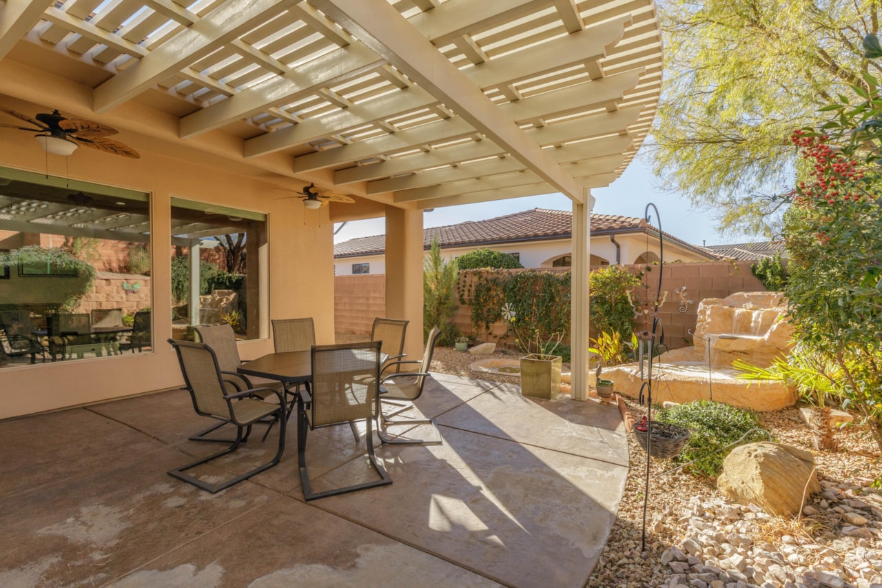 1537 N Blacklion RD Washington, UT 84780 home for sale, MLS#25-267687 - Erika Rogers Photo 38