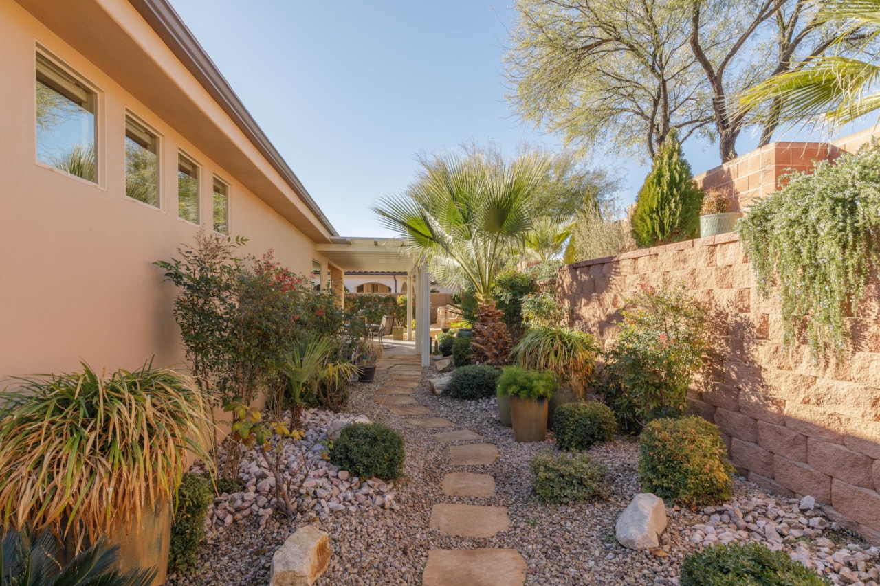 1537 N Blacklion RD Washington, UT 84780 home for sale, MLS#25-267687 - Erika Rogers Photo 39