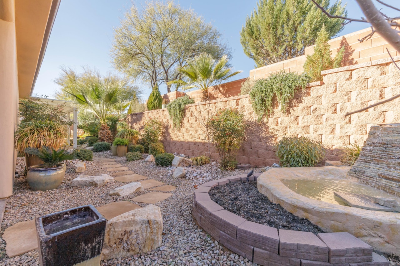 1537 N Blacklion RD Washington, UT 84780 home for sale, MLS#25-267687 - Erika Rogers Photo 40