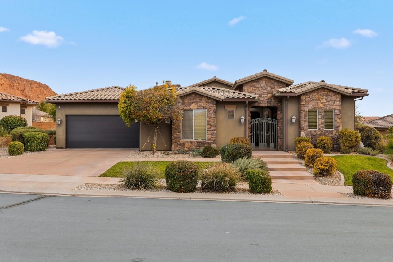 306 N Eagle Cove Ivins, UT 84738 home for sale, MLS#26-267687 - Erika Rogers