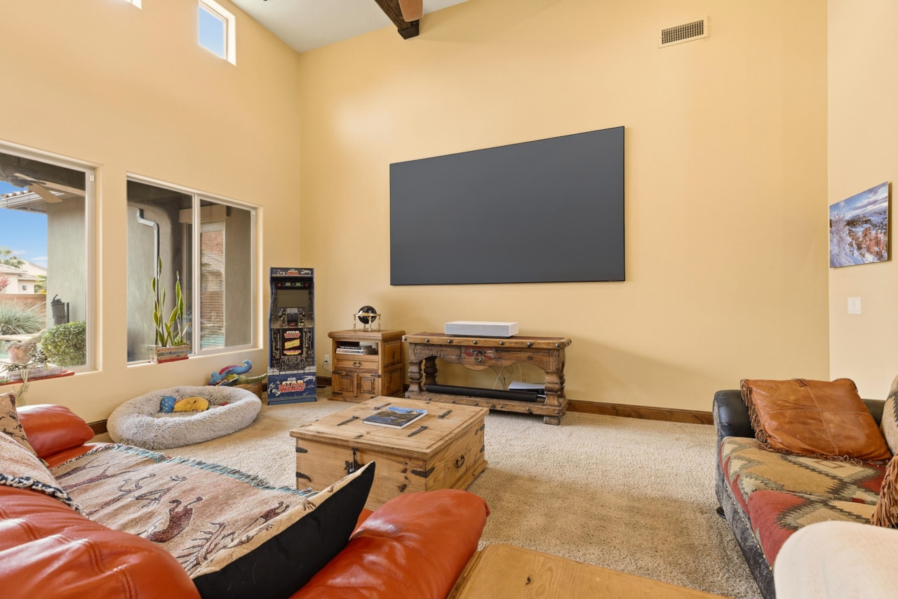 306 N Eagle Cove Ivins, UT 84738 home for sale, MLS#26-267687 - Erika Rogers Photo 12