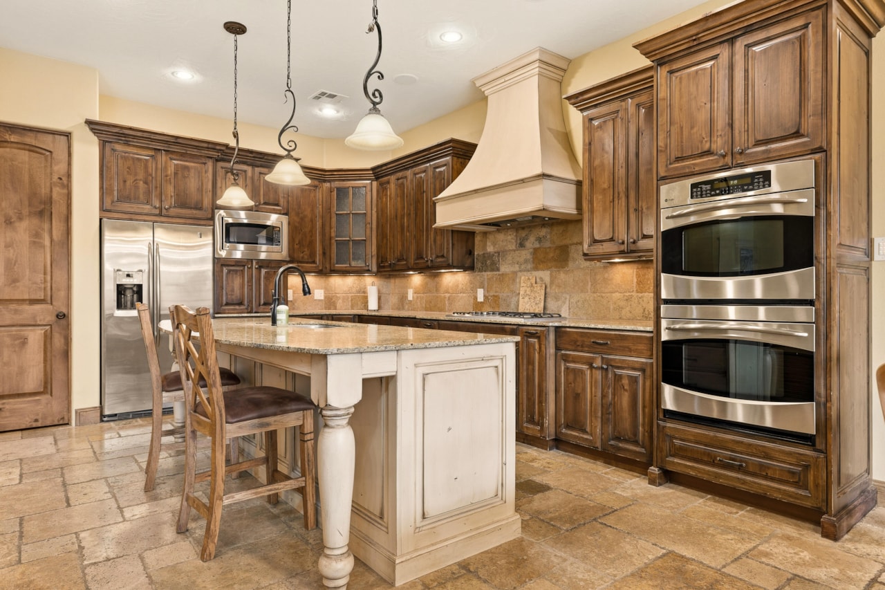 306 N Eagle Cove Ivins, UT 84738 home for sale, MLS#26-267687 - Erika Rogers Photo 17