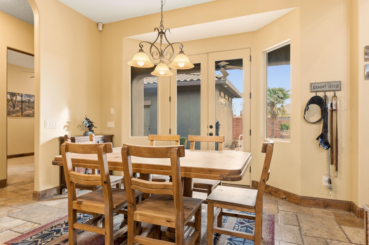 306 N Eagle Cove Ivins, UT 84738 home for sale, MLS#26-267687 - Erika Rogers Photo 18