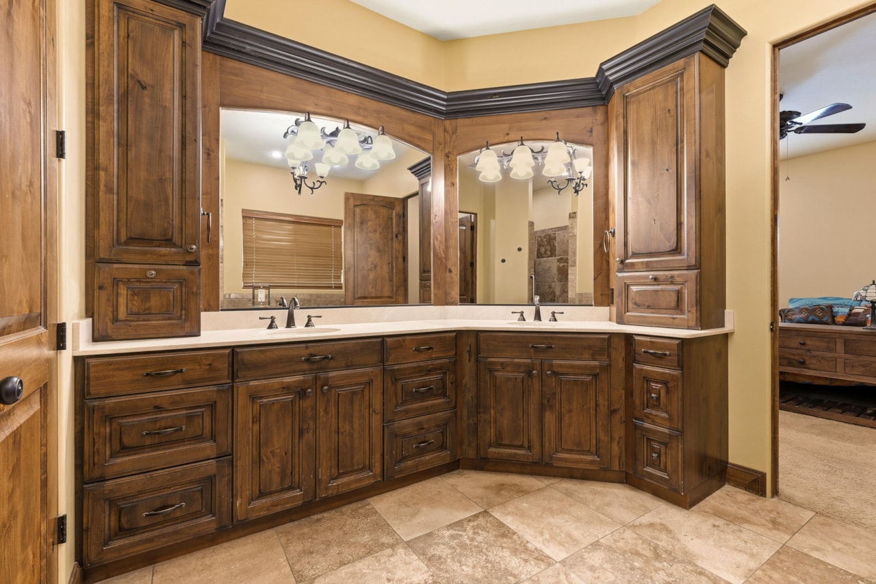 306 N Eagle Cove Ivins, UT 84738 home for sale, MLS#26-267687 - Erika Rogers Photo 23