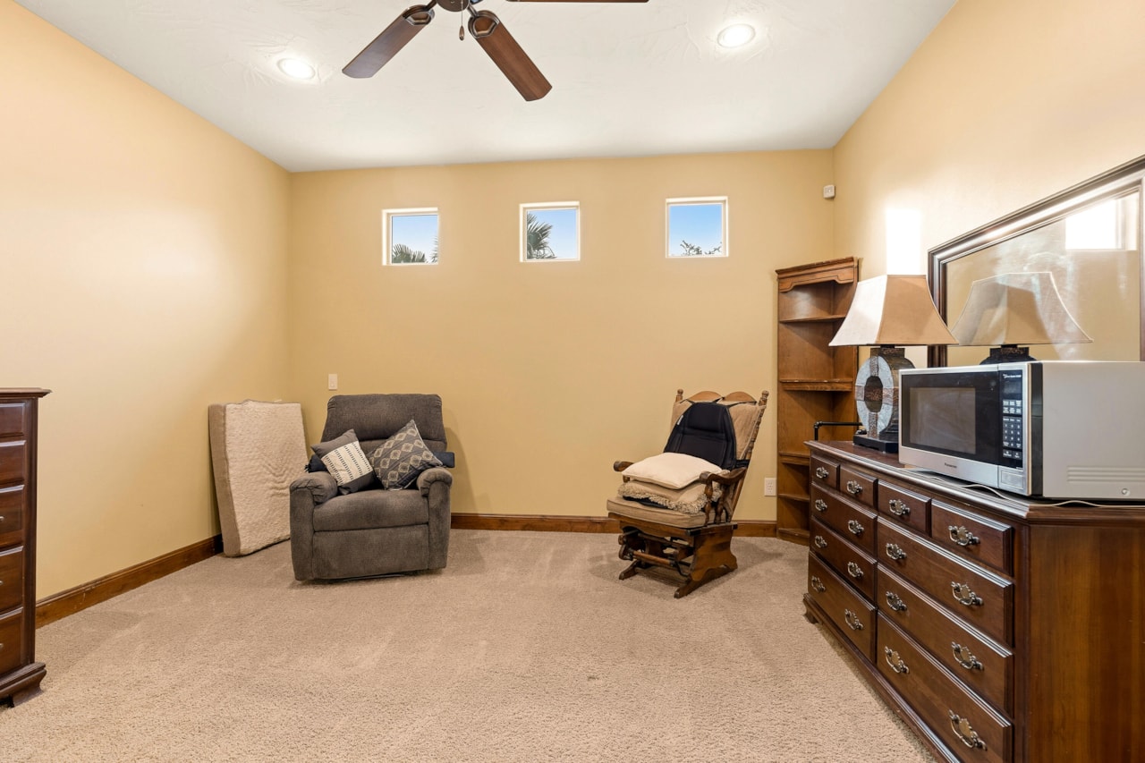 306 N Eagle Cove Ivins, UT 84738 home for sale, MLS#26-267687 - Erika Rogers Photo 40