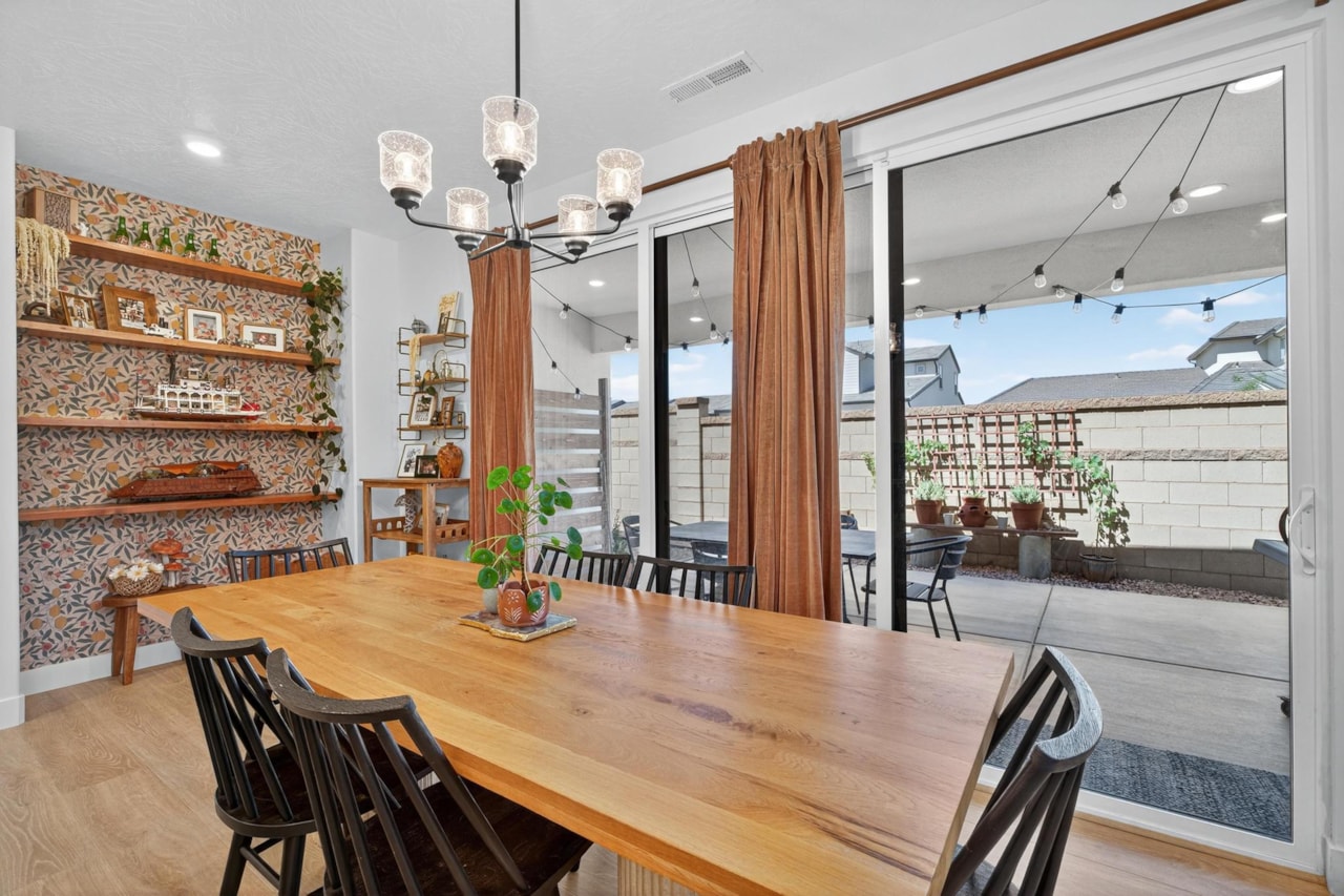 755 W Juniper Hill DR St George, UT 84790 home for sale, MLS#25-267689 - Erika Rogers Photo 22