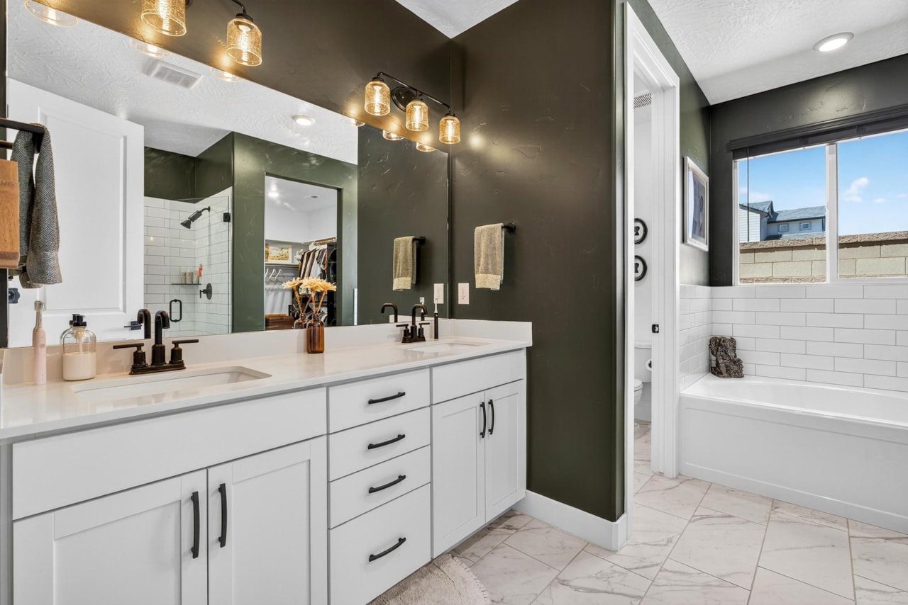 755 W Juniper Hill DR St George, UT 84790 home for sale, MLS#25-267689 - Erika Rogers Photo 26