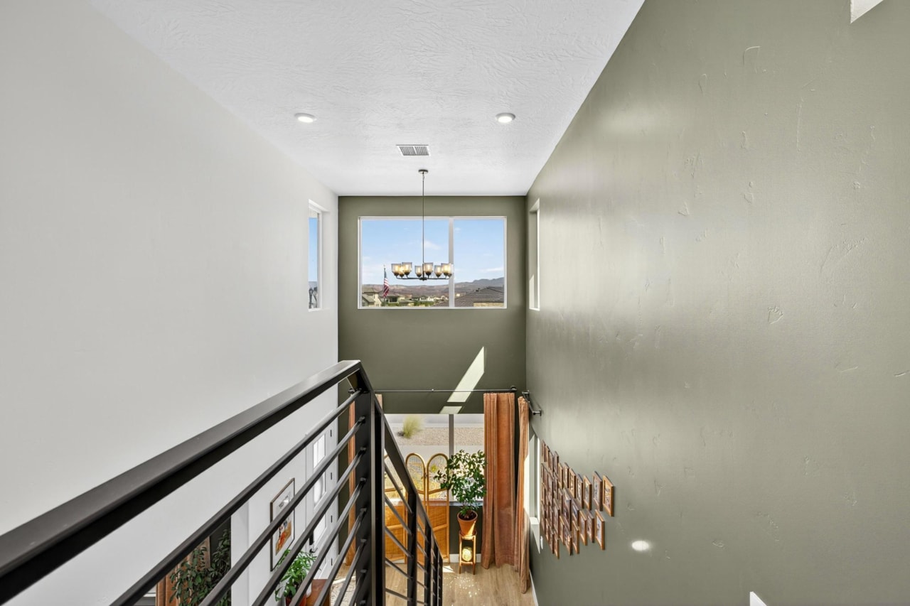 755 W Juniper Hill DR St George, UT 84790 home for sale, MLS#25-267689 - Erika Rogers Photo 33