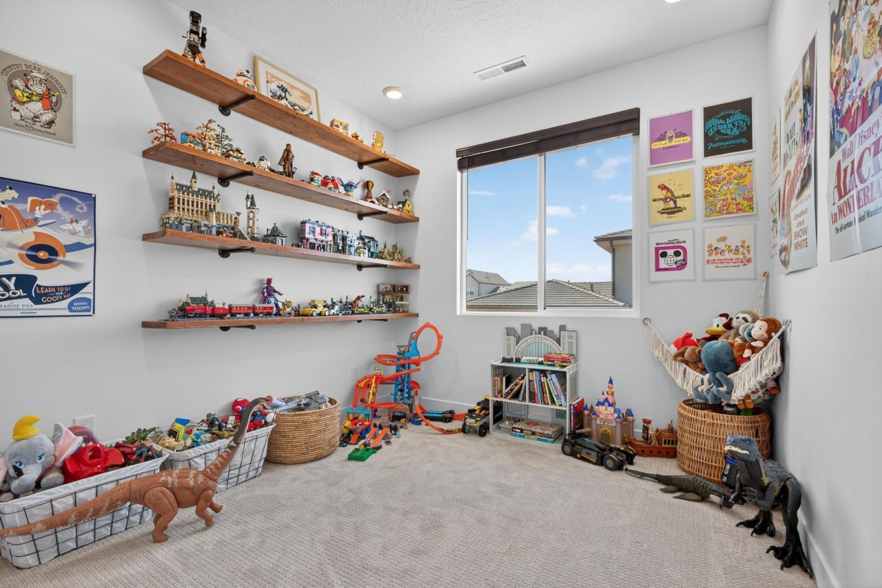 755 W Juniper Hill DR St George, UT 84790 home for sale, MLS#25-267689 - Erika Rogers Photo 40