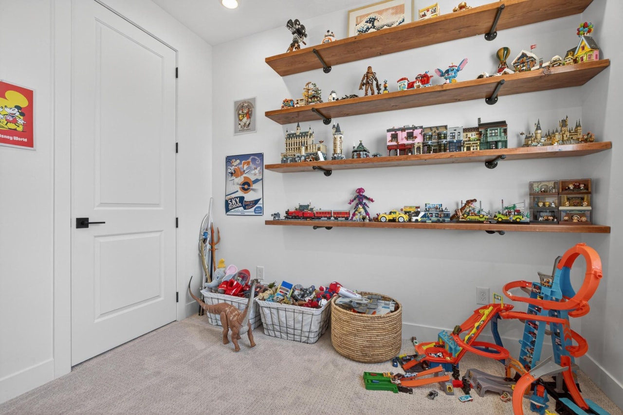 755 W Juniper Hill DR St George, UT 84790 home for sale, MLS#25-267689 - Erika Rogers Photo 41