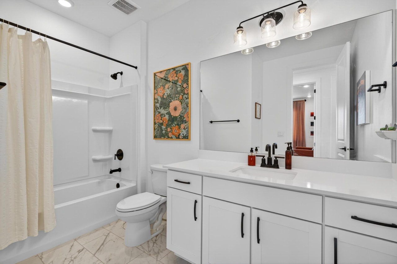 755 W Juniper Hill DR St George, UT 84790 home for sale, MLS#25-267689 - Erika Rogers Photo 42