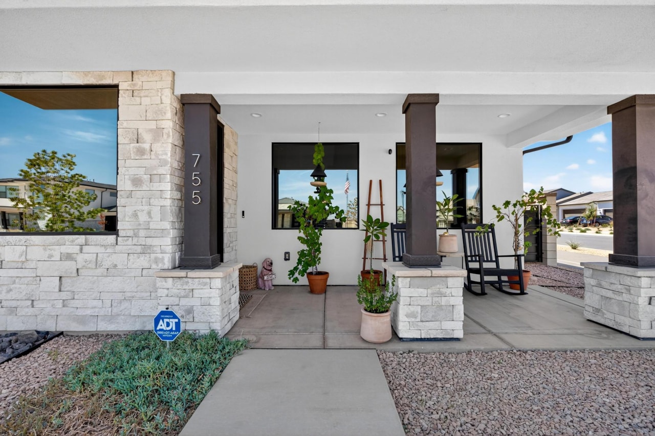 755 W Juniper Hill DR St George, UT 84790 home for sale, MLS#25-267689 - Erika Rogers Photo 54