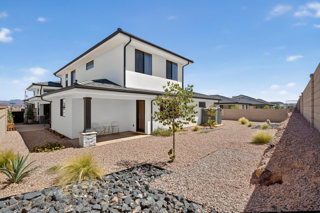 755 W Juniper Hill DR St George, UT 84790 home for sale, MLS#25-267689 - Erika Rogers Photo 56