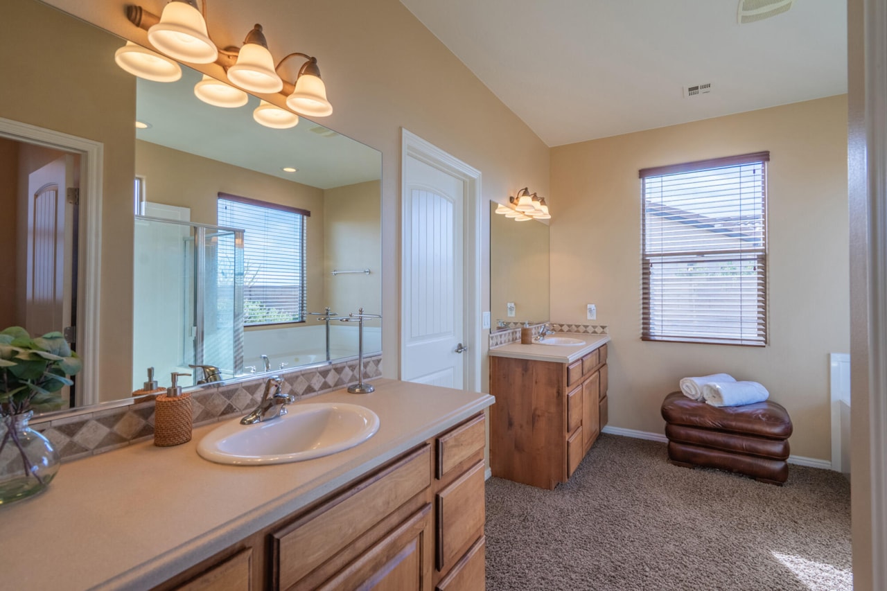 1163 N Crown King Ave Washington, UT 84780 home for sale, MLS#26-267689 - Erika Rogers Photo 14