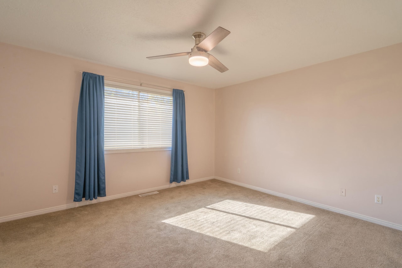 2294 E 170  N St George, UT 84770 home for sale, MLS#26-267690 - Erika Rogers Photo 12