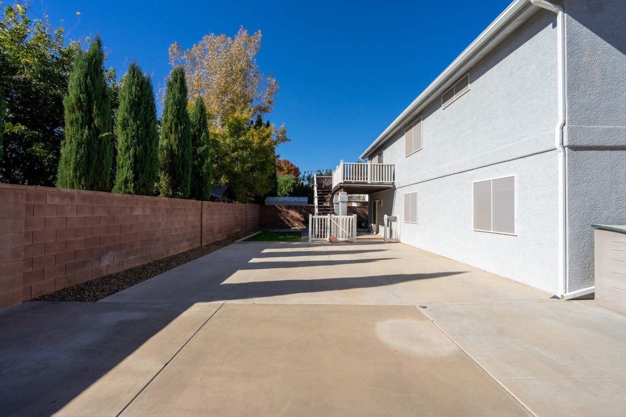 2294 E 170  N St George, UT 84770 home for sale, MLS#26-267690 - Erika Rogers Photo 34