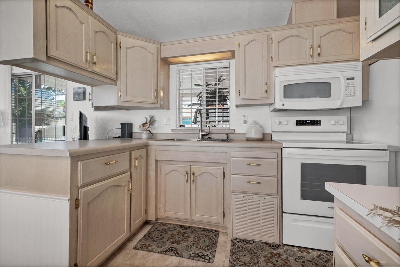 2990 E Riverside #173 St George, UT 84790 home for sale, MLS#26-267691 - Erika Rogers Photo 6