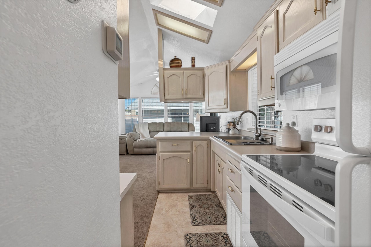 2990 E Riverside #173 St George, UT 84790 home for sale, MLS#26-267691 - Erika Rogers Photo 8