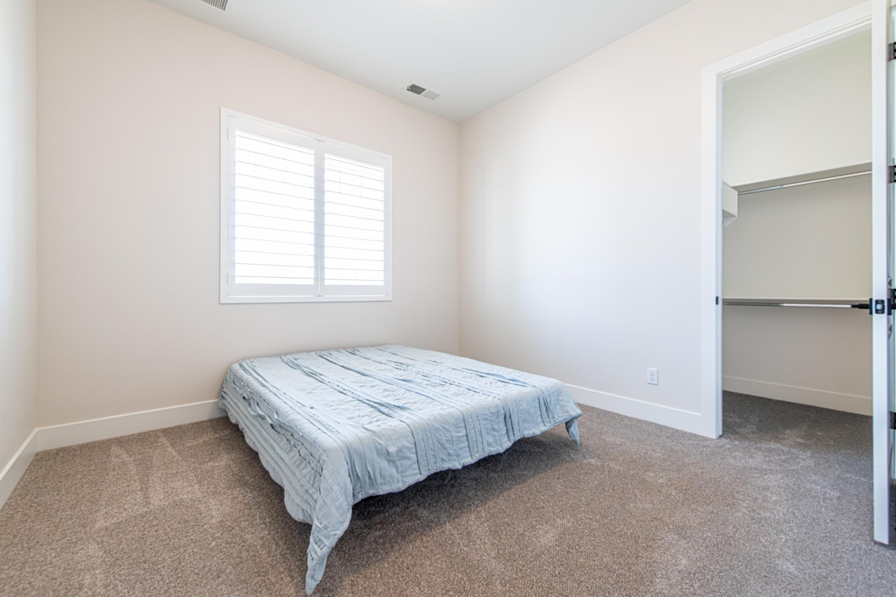 4837 S Resolution DR Washington, UT 84780 home for sale, MLS#25-264083 - Erika Rogers Photo 6