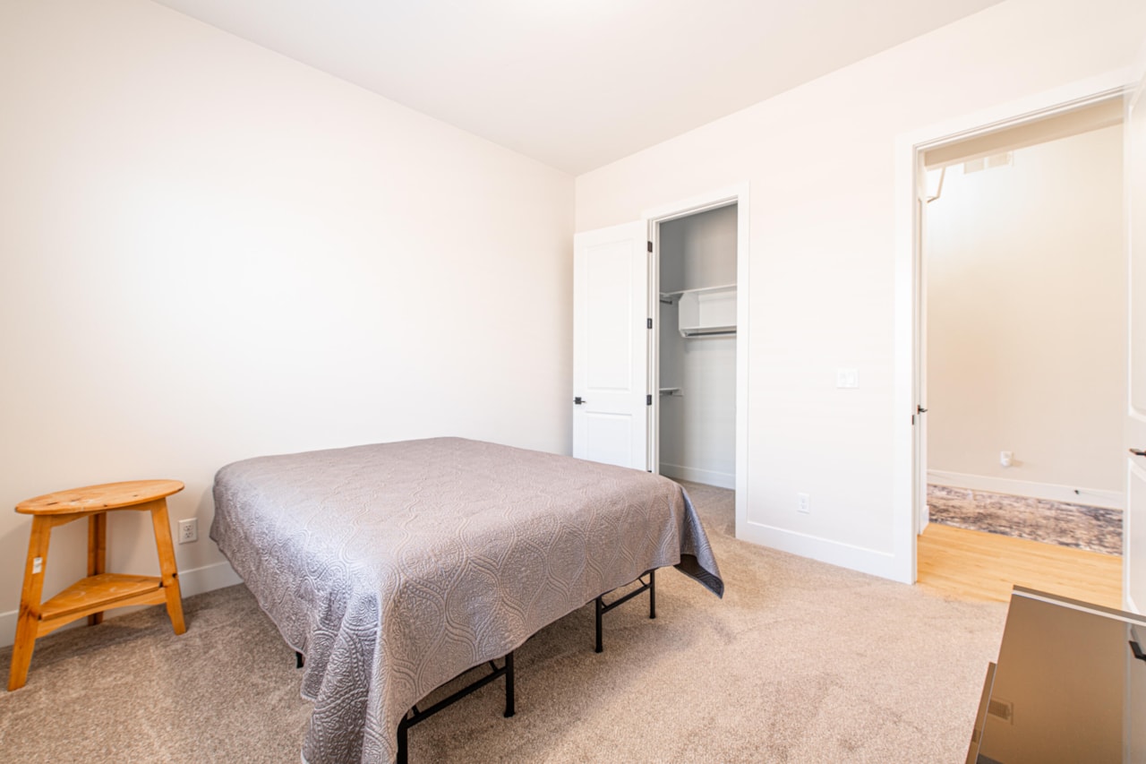 4837 S Resolution DR Washington, UT 84780 home for sale, MLS#25-264083 - Erika Rogers Photo 8