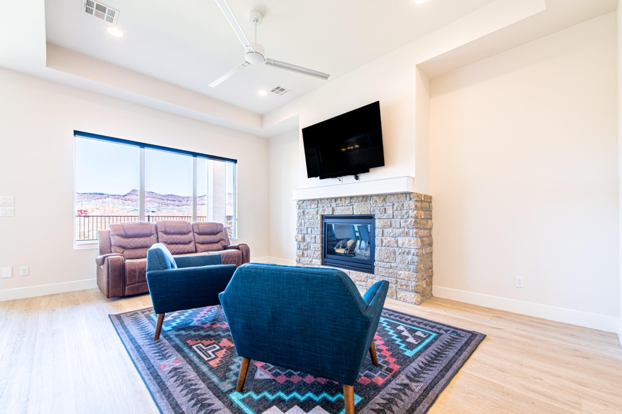 4837 S Resolution DR Washington, UT 84780 home for sale, MLS#25-264083 - Erika Rogers Photo 9