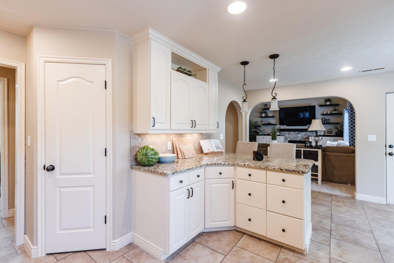 214 N 1160 W  W St George, UT 84770 home for sale, MLS#25-263096 - Erika Rogers Photo 13