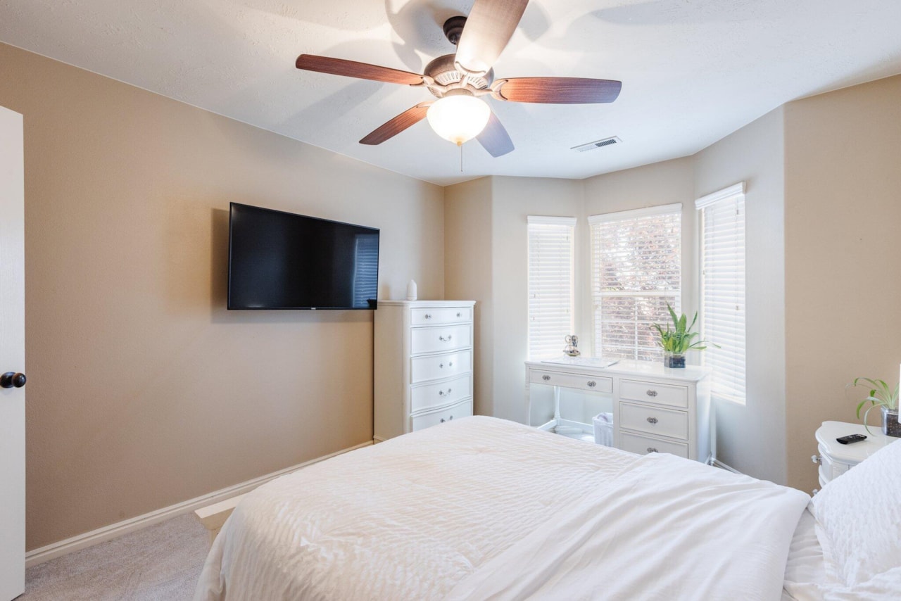 214 N 1160 W  W St George, UT 84770 home for sale, MLS#25-263096 - Erika Rogers Photo 34