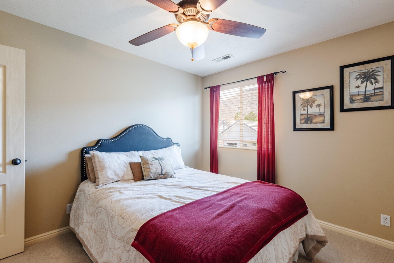 214 N 1160 W  W St George, UT 84770 home for sale, MLS#25-263096 - Erika Rogers Photo 43