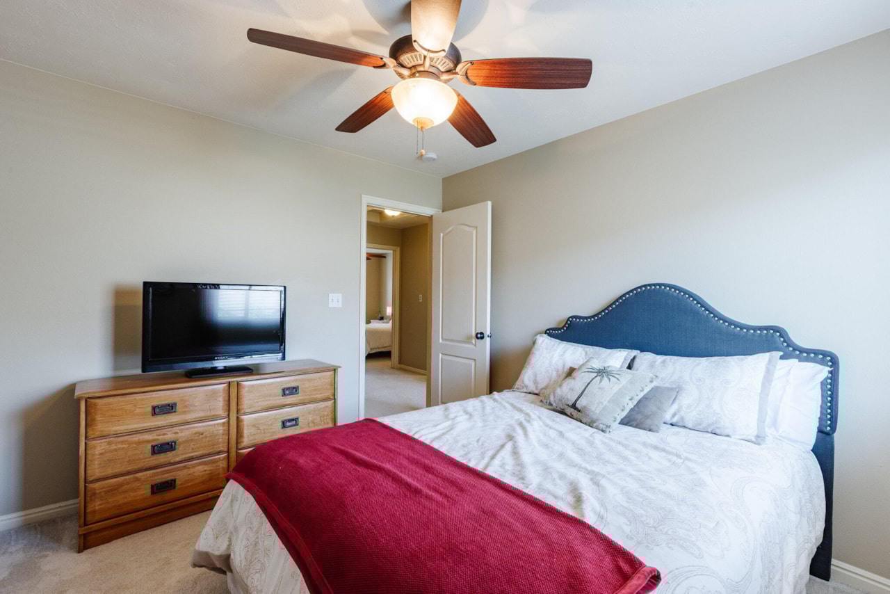 214 N 1160 W  W St George, UT 84770 home for sale, MLS#25-263096 - Erika Rogers Photo 45