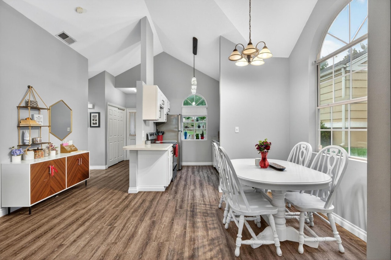 345 N 2450 #120 St George, UT 84790 home for sale, MLS#25-266063 - Erika Rogers Photo 9