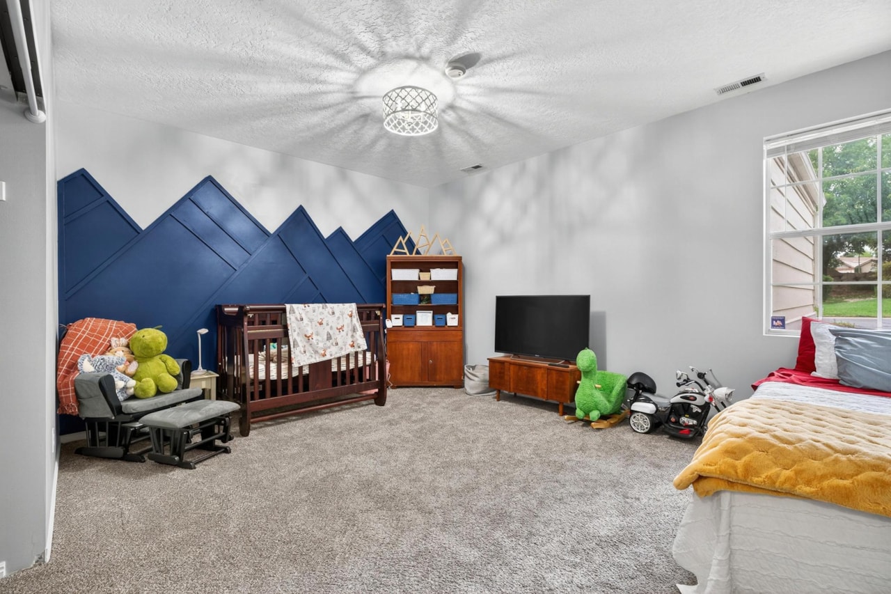 345 N 2450 #120 St George, UT 84790 home for sale, MLS#25-266063 - Erika Rogers Photo 19