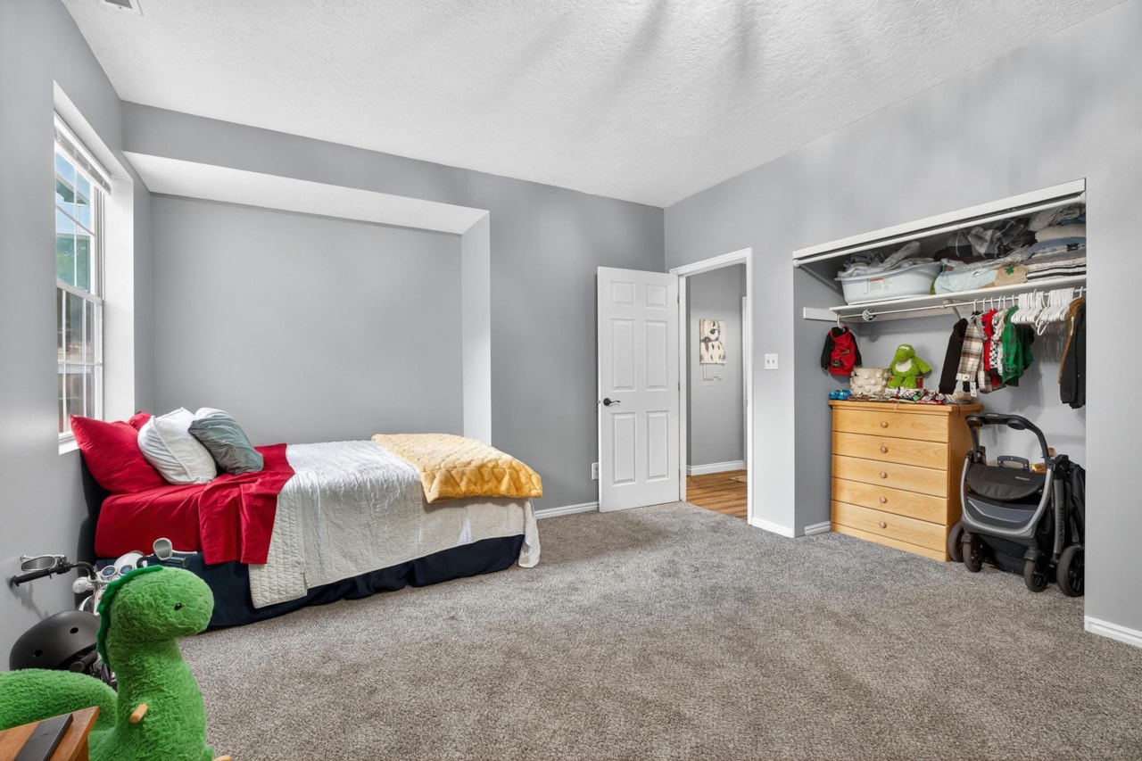 345 N 2450 #120 St George, UT 84790 home for sale, MLS#25-266063 - Erika Rogers Photo 21