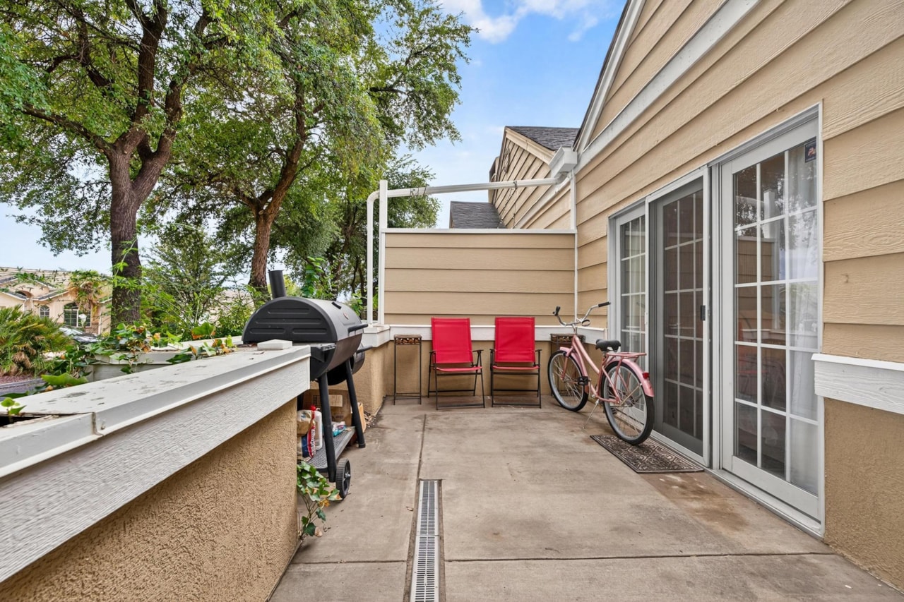 345 N 2450 #120 St George, UT 84790 home for sale, MLS#25-266063 - Erika Rogers Photo 28