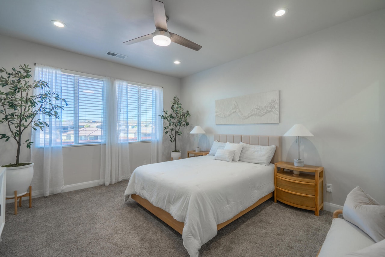 1019 W Jonathon DR Washington, UT 84780 home for sale, MLS#25-267691 - Erika Rogers Photo 11