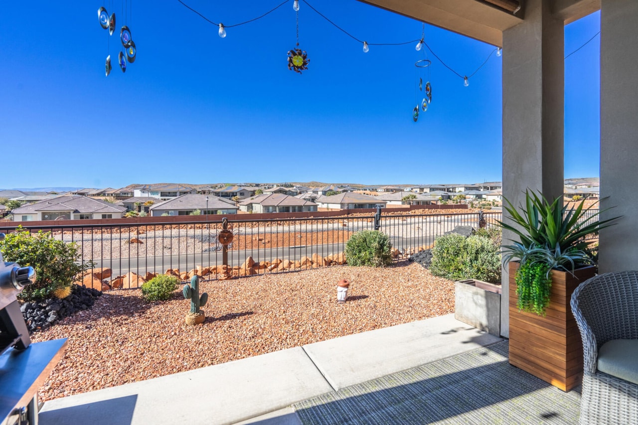 1019 W Jonathon DR Washington, UT 84780 home for sale, MLS#25-267691 - Erika Rogers Photo 38