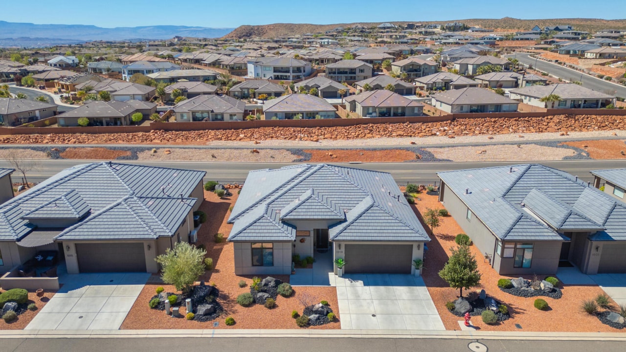 1019 W Jonathon DR Washington, UT 84780 home for sale, MLS#25-267691 - Erika Rogers Photo 39